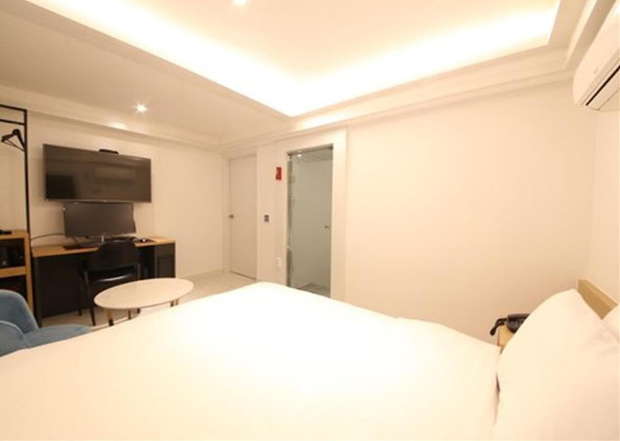 Busan Seomyeon Business Hotel J7 Exterior photo